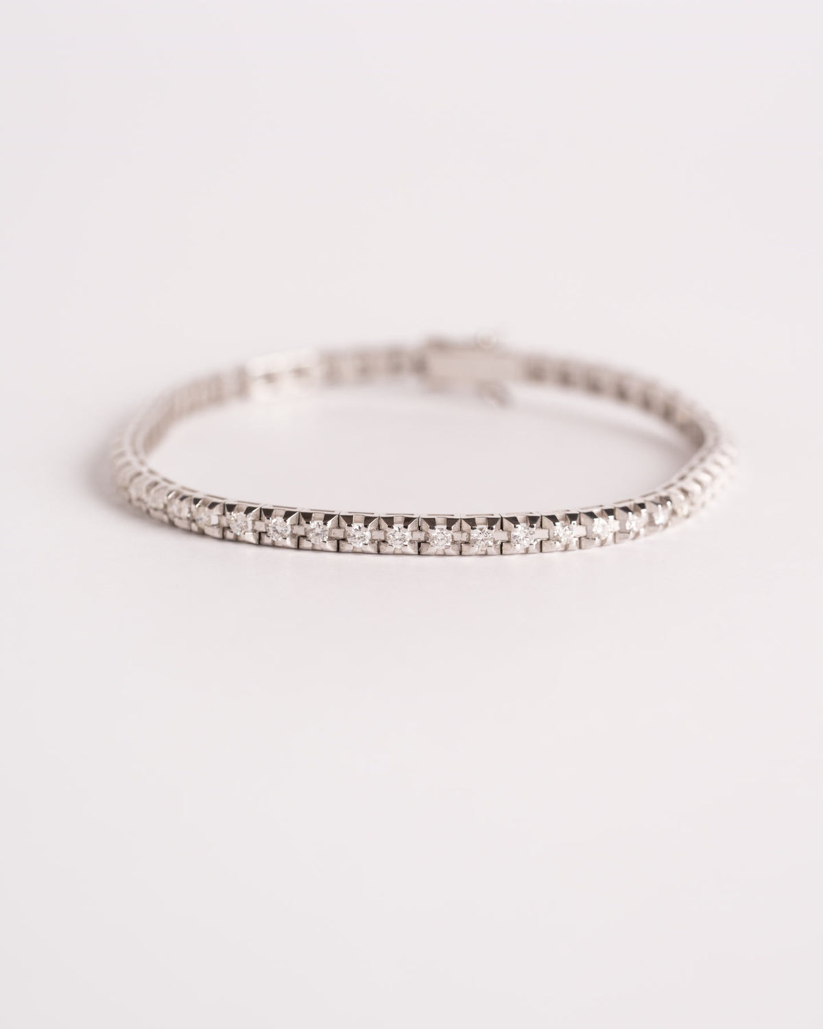 Bracciale tennis da uomo in oro bianco 18 carati con diamanti, 21 cm