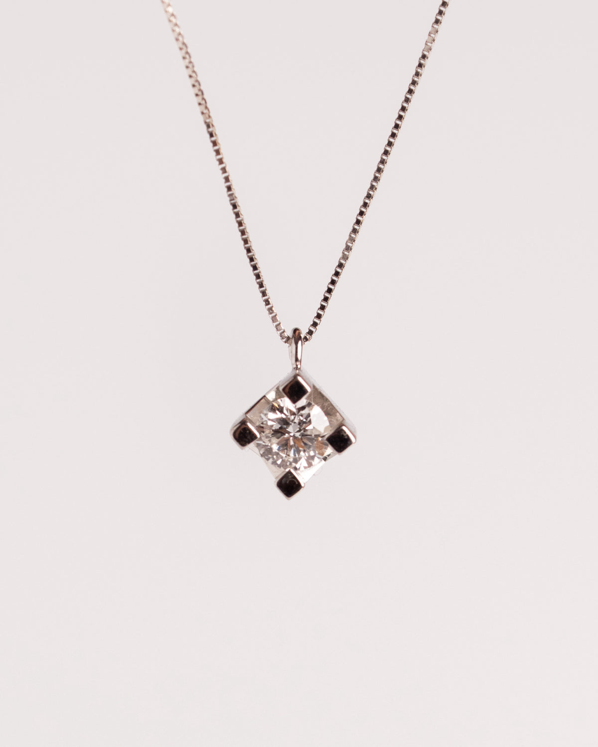 Collana punto luce con diamante in oro bianco 18 carati, catena veneziana